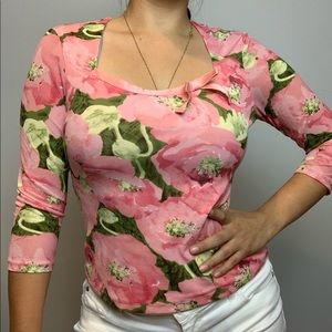 Cutest Flowery Top🌸🌸